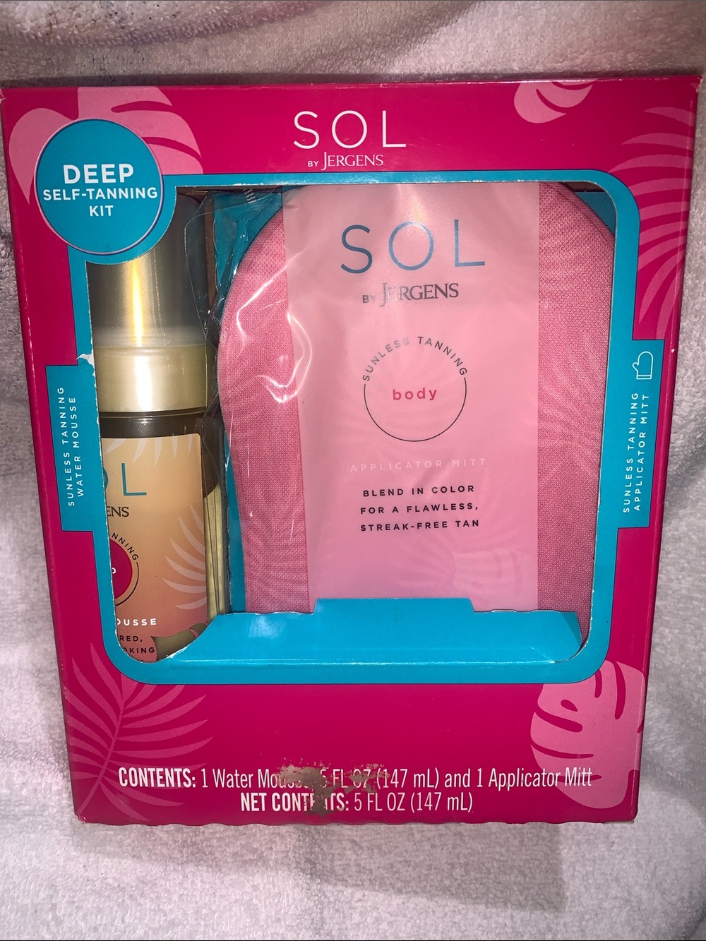 Diane Von Furstenberg Pink Sleep Mask with Skincare & Suncare Set - Picture 2 of 4